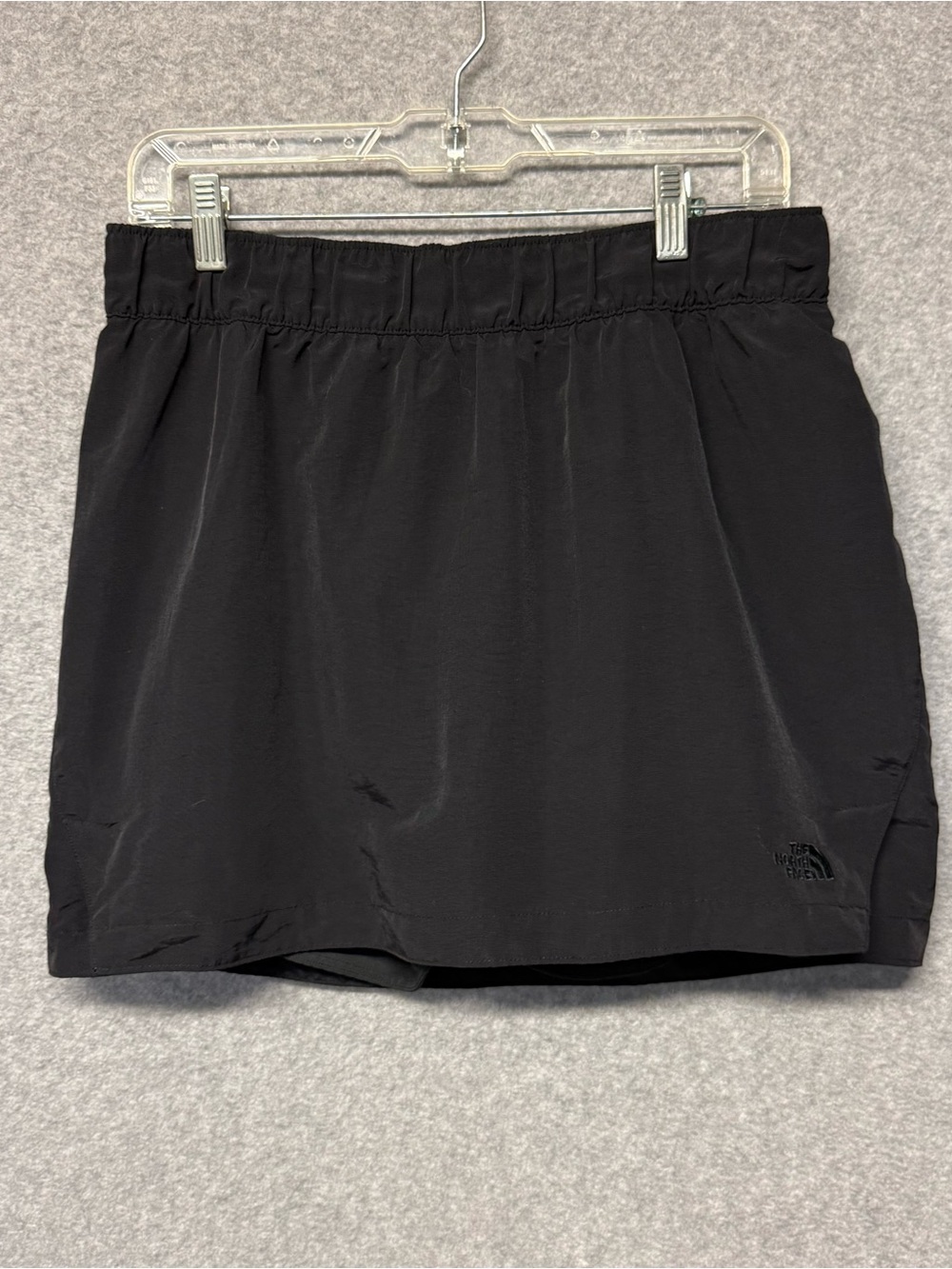 The North Face Women's Skort Black Pocket Attached Shorts Sz Medium Performance